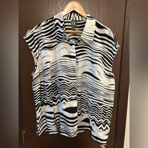 Worthington Black & White Geometric Sleeveless Button Front Top XXL